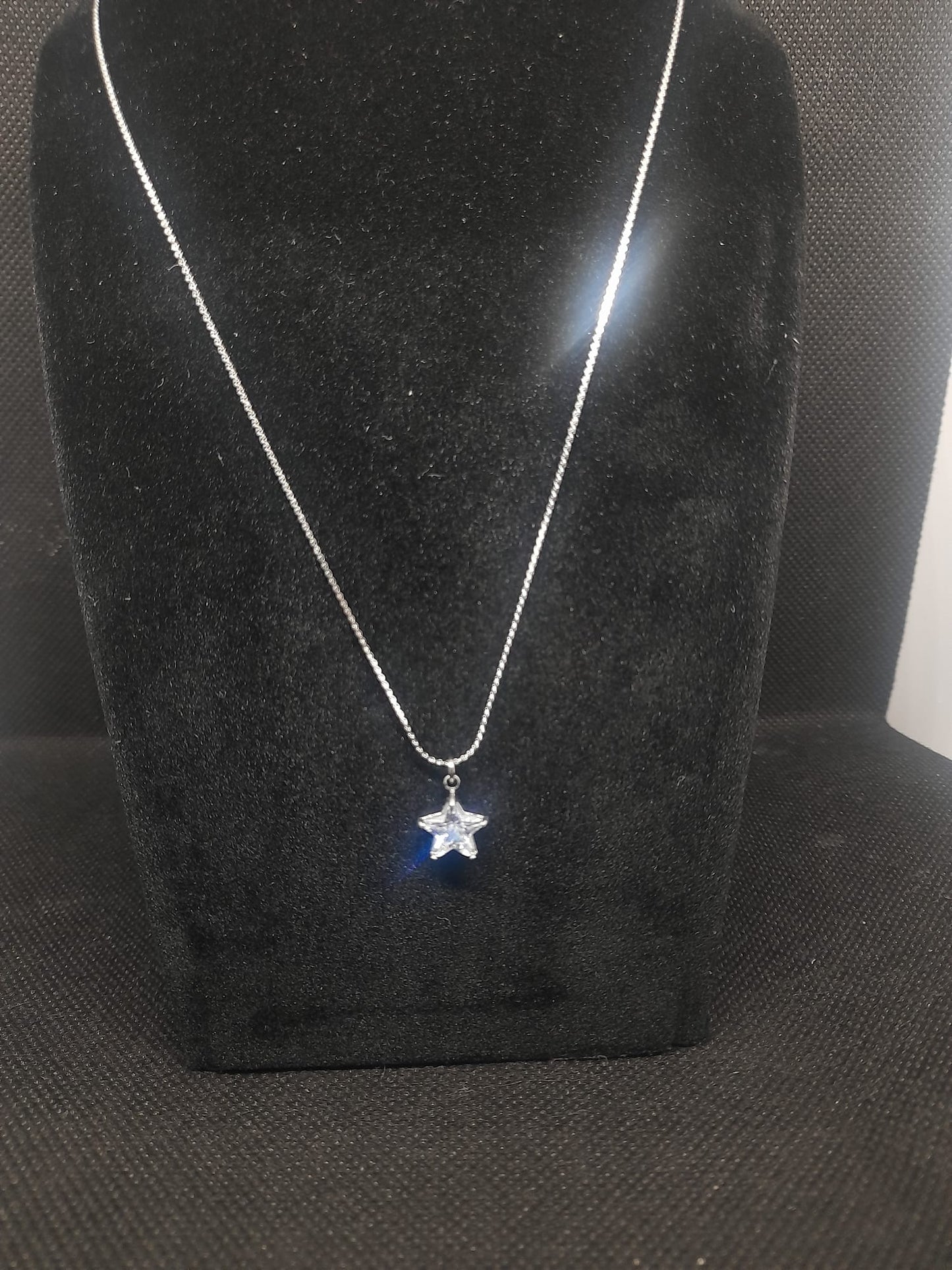 Collana in Acciaio Inox con Pendente Stella e Zircone