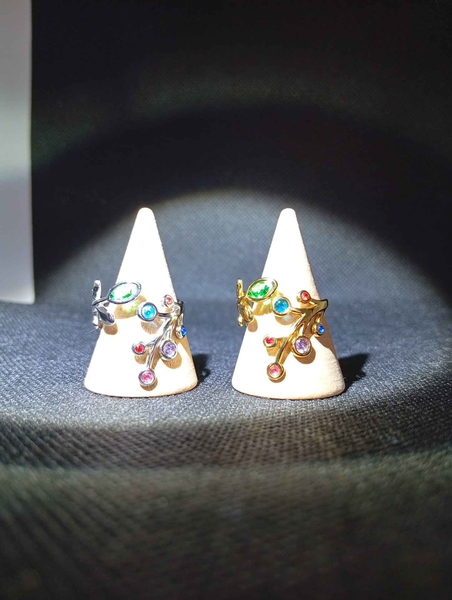 Anello Primavera 🖤 Ramo Botanico con Cristalli Multicolore in Acciaio Inossidabile