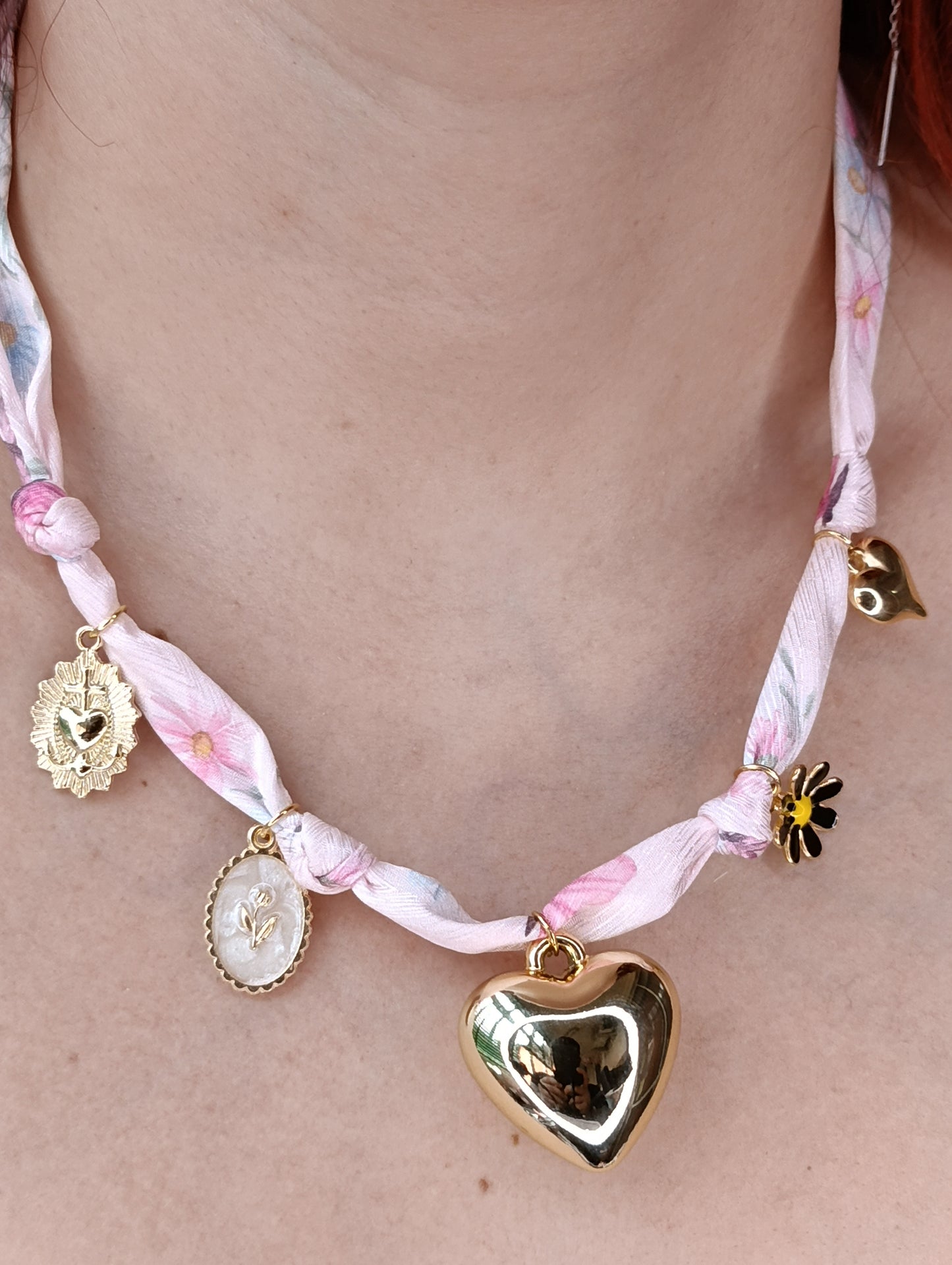 Collana Cuori di Primavera 🖤 Nastro Floreale & Ciondoli