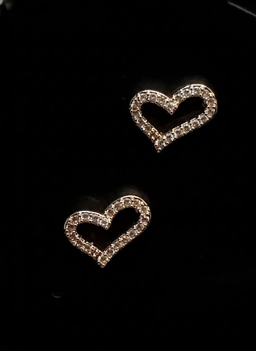 Orecchini Cuoricini 🖤 Bottone Romantico in Acciaio Inossidabile