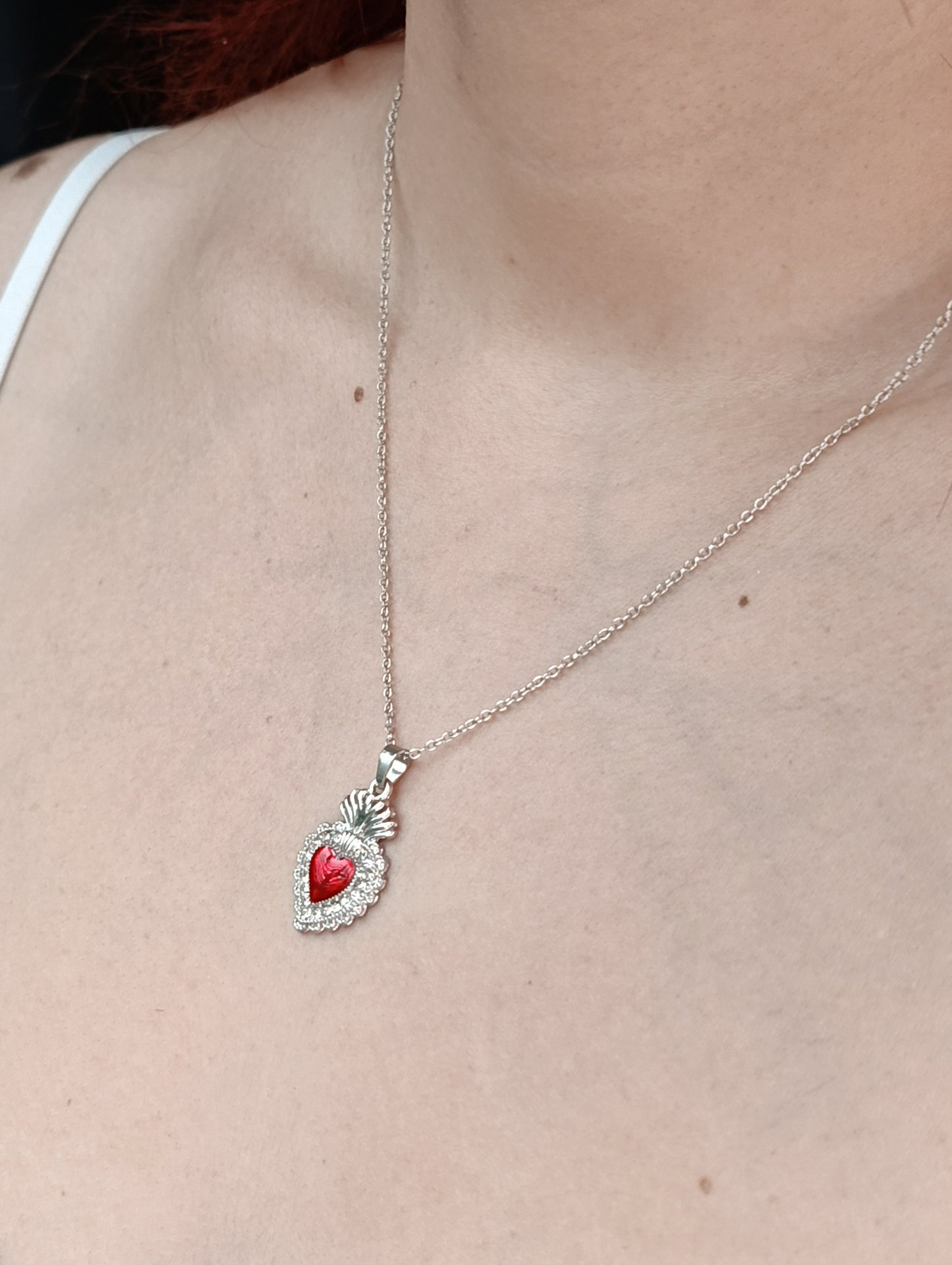 Collana Palpito d'Amore 🖤 Cuore Sacro in Acciaio Inossidabile 316L