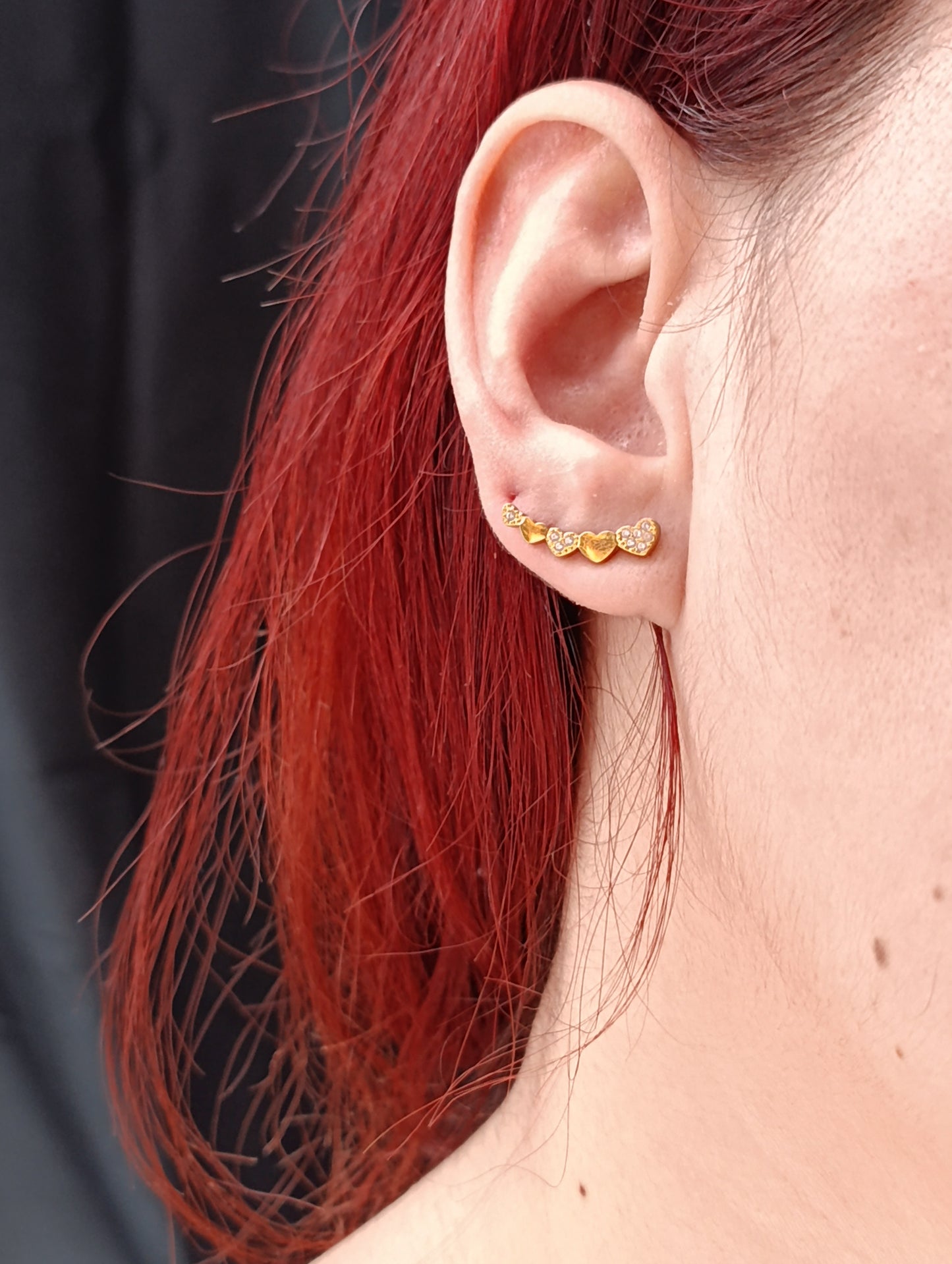 Orecchini Cuori in Fila — Acciaio Inossidabile
