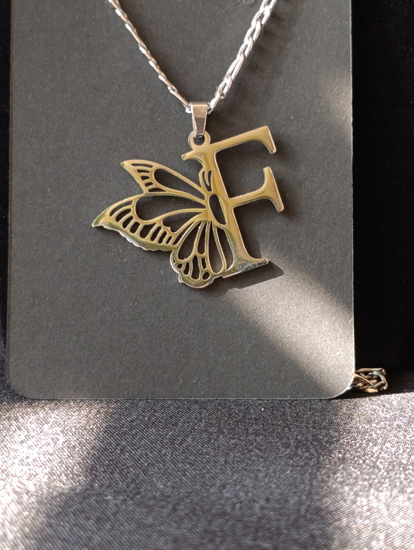 Collana Iniziale Farfalla Acciaio Inossidabile 🖤