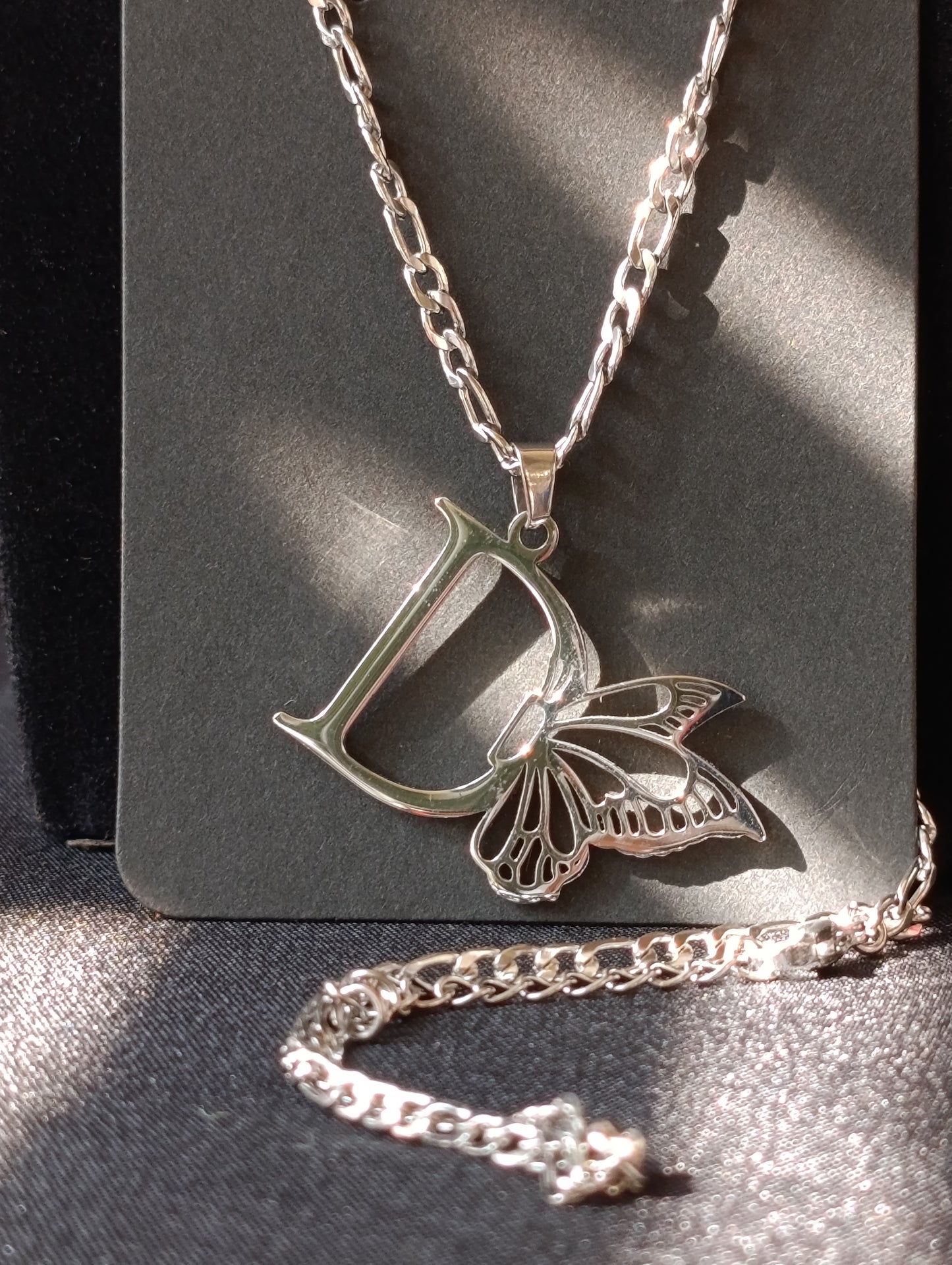 Collana Iniziale Farfalla Acciaio Inossidabile 🖤