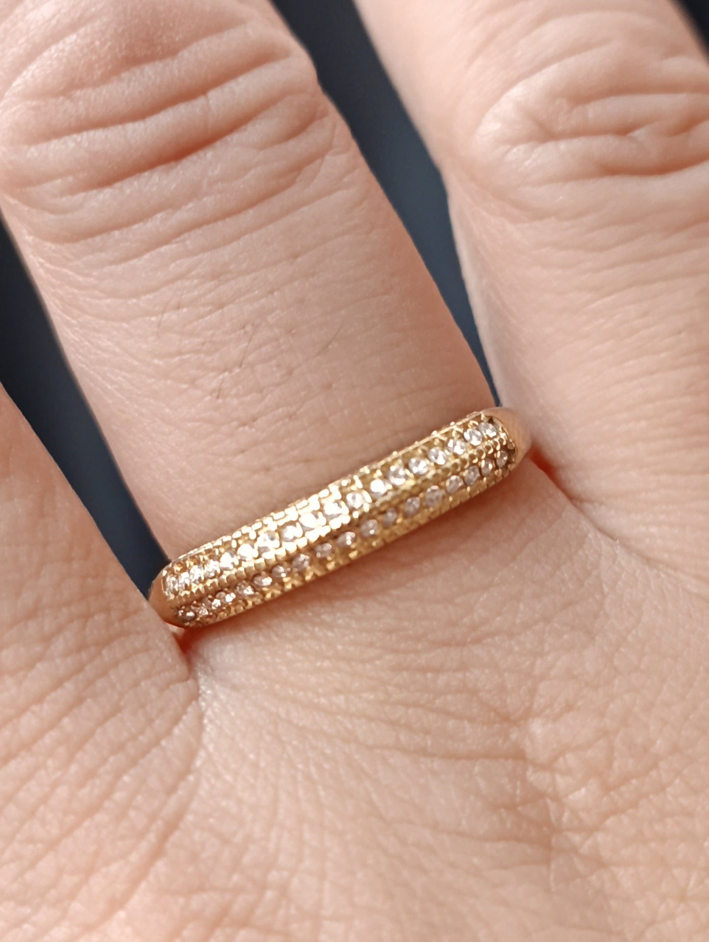 Anello Bon Bon 🖤 Pavé di Cristalli in Acciaio Inossidabile 316L
