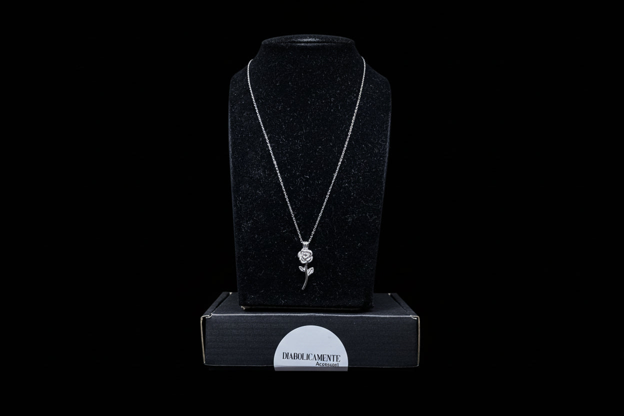 Collana Sogna Argento 🖤 Ciondolo Rosa Stilizzata in Acciaio Inossidabile 316L