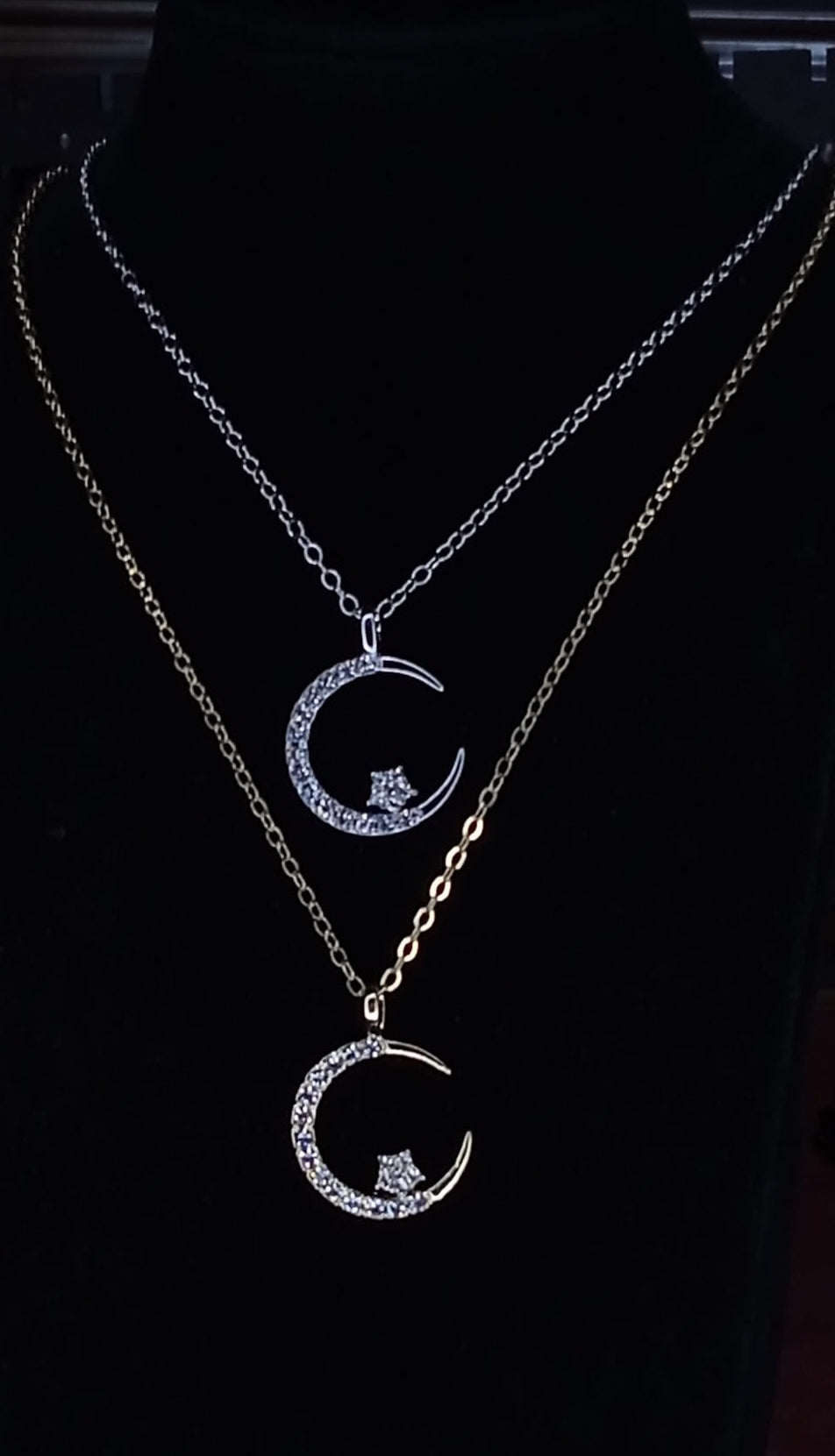 Collana Luce Lunare 🖤 Charm Luna e Stelle in Acciaio 316L su Catena in Ottone