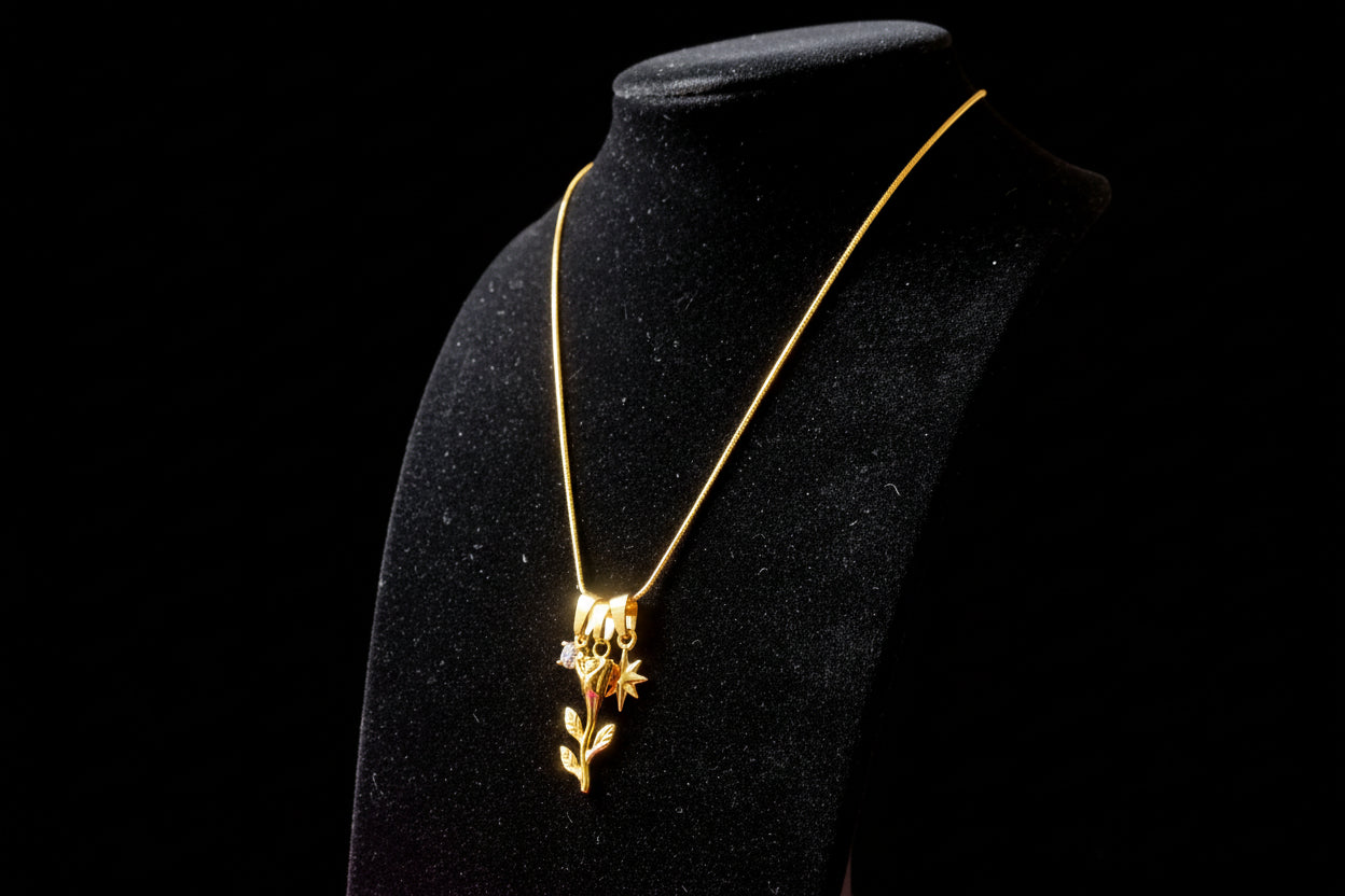 Collana Luce di Rosa 🖤 Punto Luce, Rosa e Stella