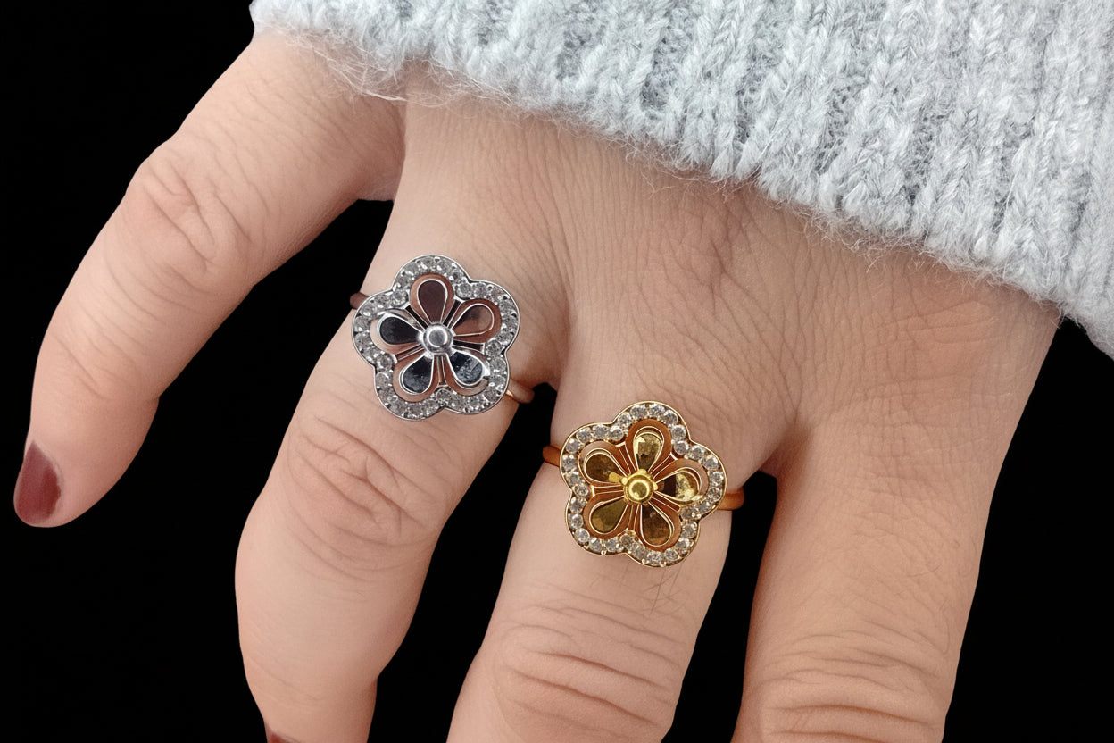 Anello Fiore in 3D 🖤 con Strass Regolabile in Acciaio Inossidabile
