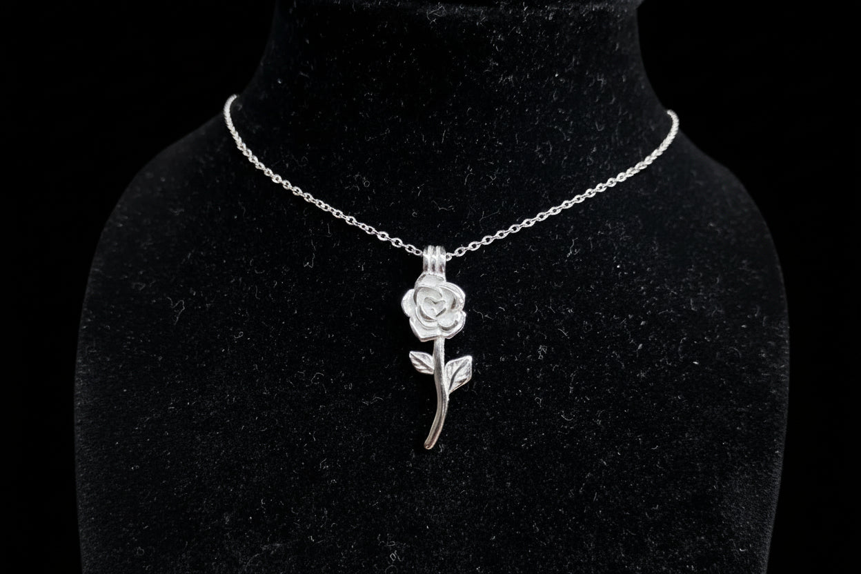 Collana Sogna Argento 🖤 Ciondolo Rosa Stilizzata in Acciaio Inossidabile 316L
