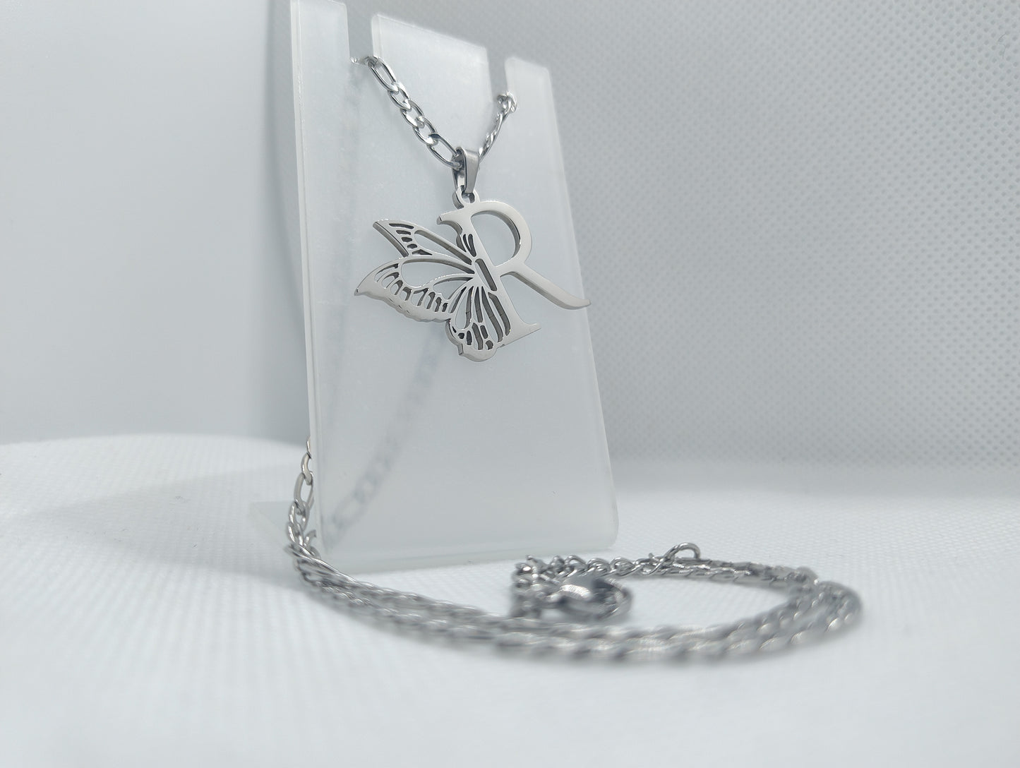 Collana Iniziale Farfalla – Acciaio Inossidabile
