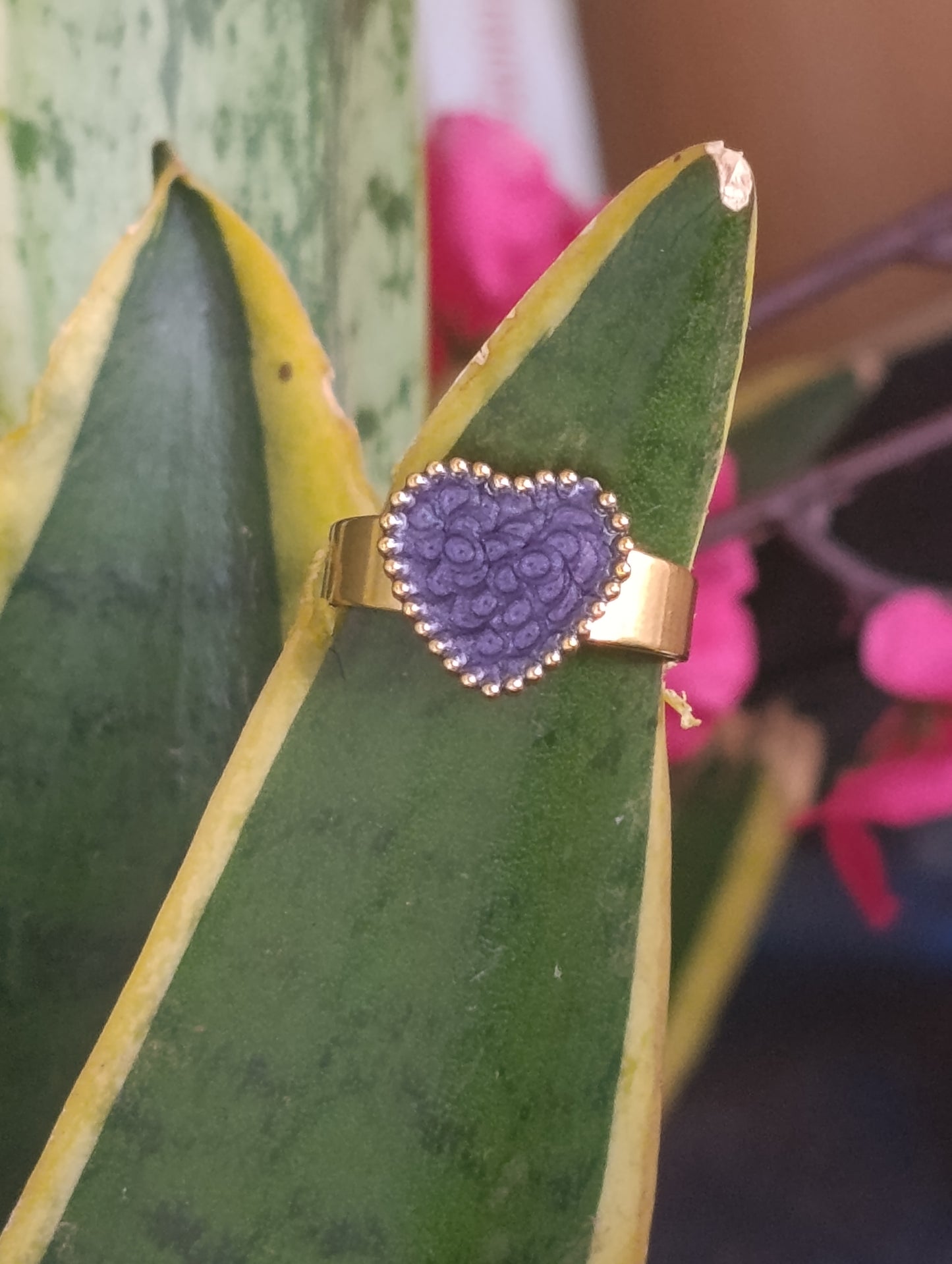 Anello Cuore Pietra Colorata 🖤 Regolabile in Acciaio con Finitura Oro