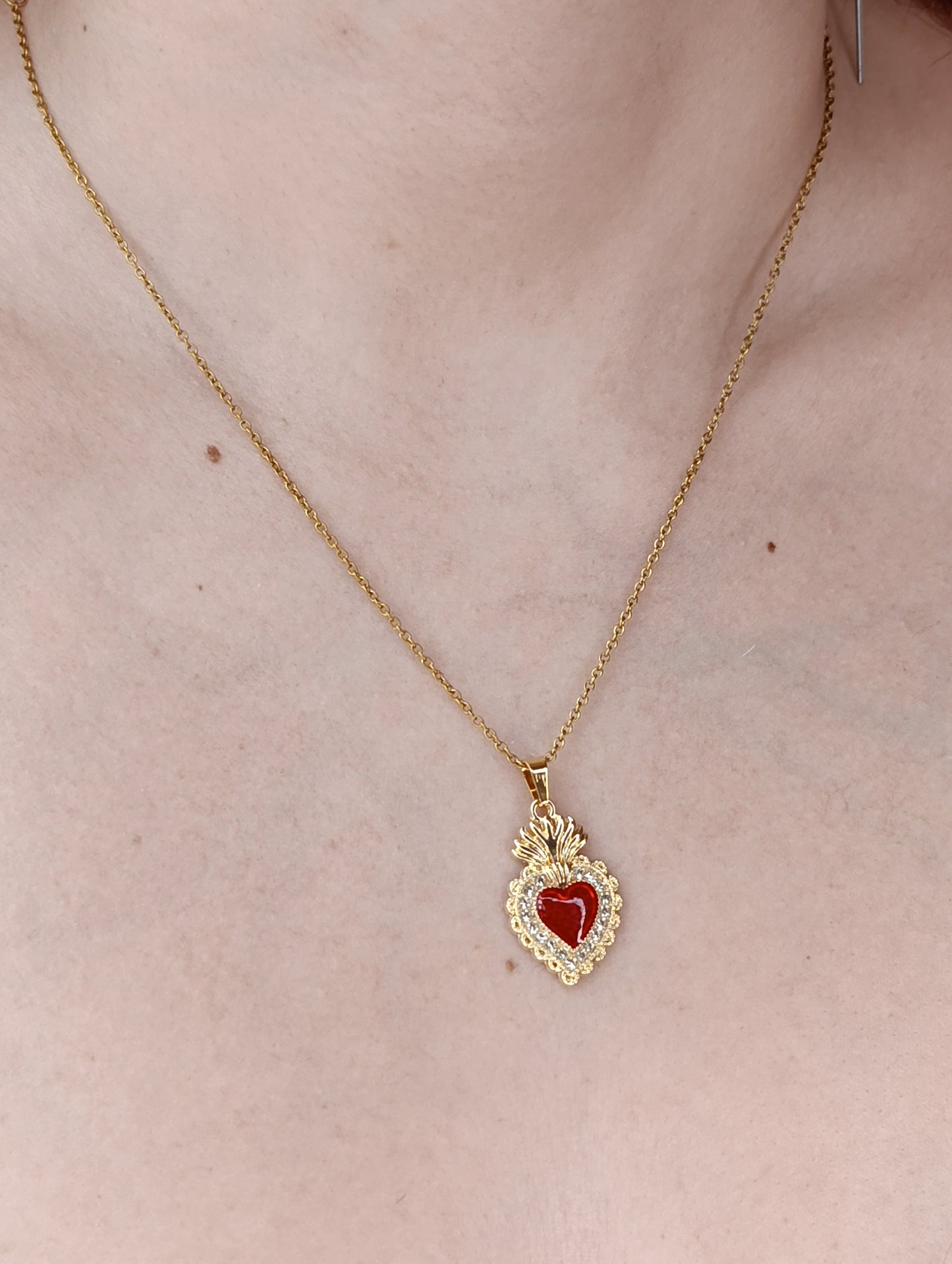 Collana Palpito d'Amore 🖤 Cuore Sacro in Acciaio Inossidabile 316L