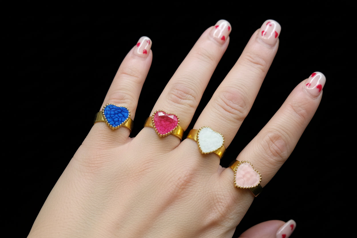 Anello Cuore Pietra Colorata 🖤 Regolabile in Acciaio con Finitura Oro