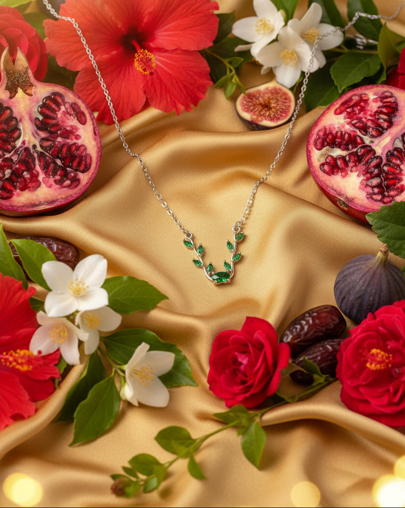 Collana edera velenosa 🖤 bijoux con cristalli a foglia